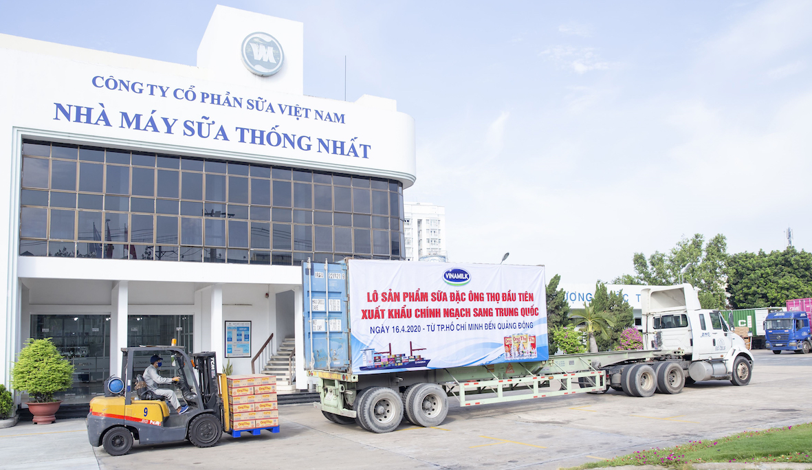 ượt[-]qua[-]trở[-]ngại[-]Covid,[-]Vinamilk[-]xuất[-]khẩu[-]lô[-]sữa[-]đặc[-]Ông[-]Thọ[-]đầu[-]tiên[-]sang[-]Trung[-]Quốc